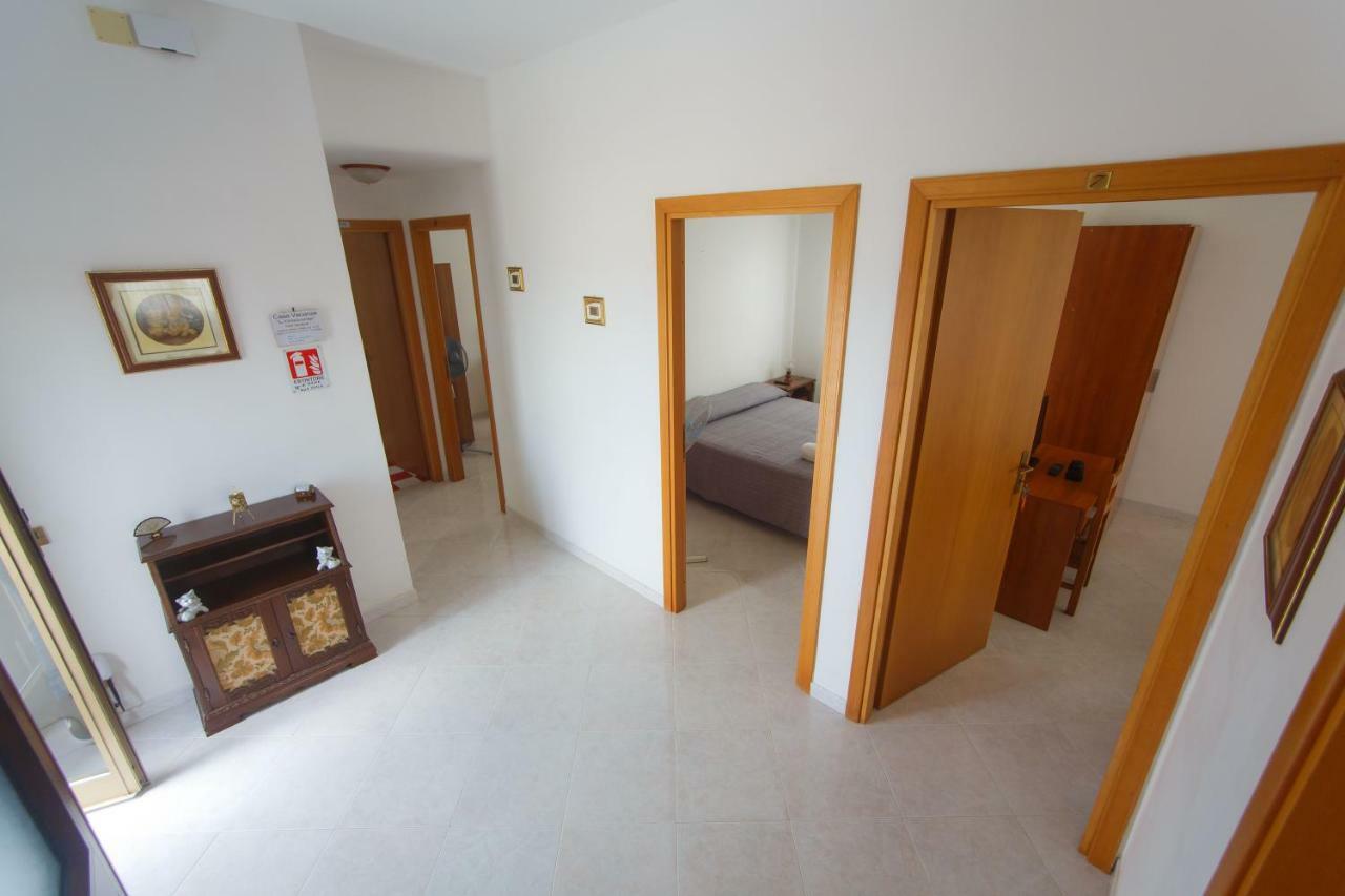 Casa Vacanze L'Orizzonte Lejlighedshotel Valderice Eksteriør billede