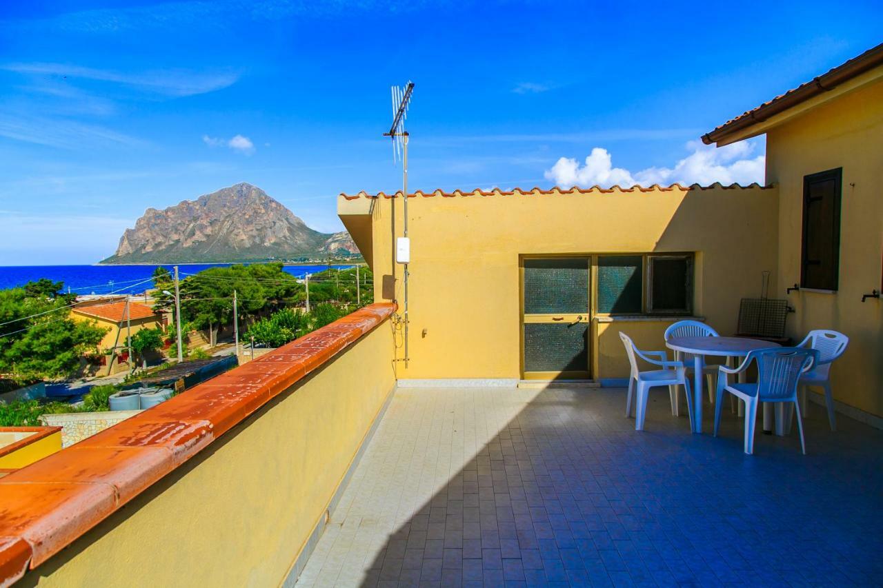 Casa Vacanze L'Orizzonte Lejlighedshotel Valderice Eksteriør billede