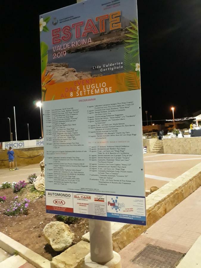 Casa Vacanze L'Orizzonte Lejlighedshotel Valderice Eksteriør billede
